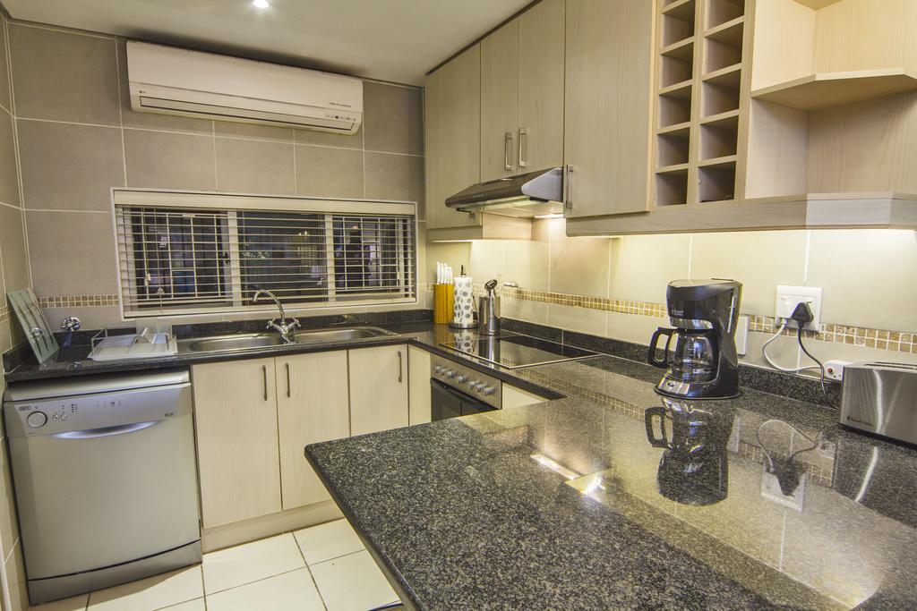 14 The Shades - By Stay In Umhlanga Durban Habitación foto
